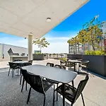 Luxurious 1 Bedroom Perth Cbd