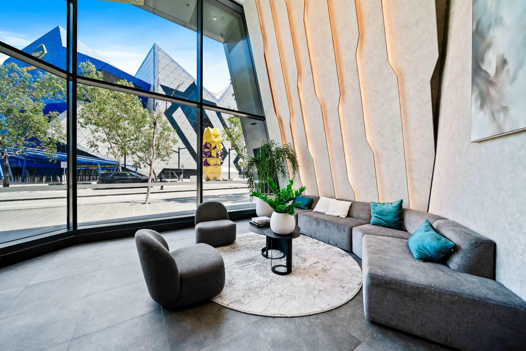 Luxurious 1 Bedroom Cbd *